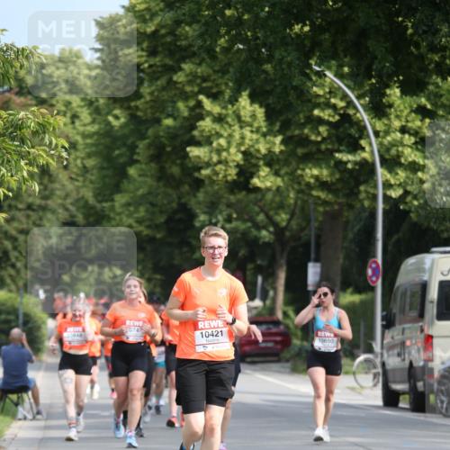 15.06.2025 - REWE Women's Run Jannik Wohlers http://msf.ph/oto/7949936 15.06.2025 09:48:42 Laufen 10650 meine-sportfotos.de