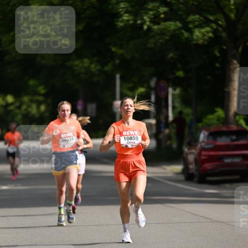 15.06.2025 - REWE Women's Run Dr. Thomas Lammeyer http://msf.ph/oto/7949967 15.06.2025 09:35:11 Laufen 10334, 10859 meine-sportfotos.de