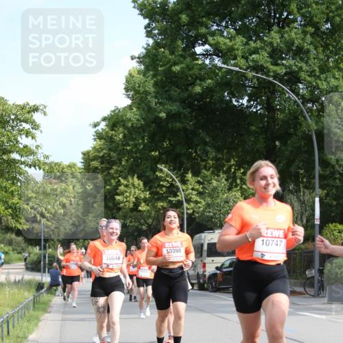 15.06.2025 - REWE Women's Run Jannik Wohlers http://msf.ph/oto/7949983 15.06.2025 09:48:50 Laufen 10648, 10309, 10398, 10747 meine-sportfotos.de