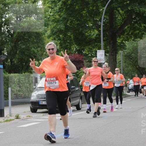 15.06.2025 - REWE Women's Run Jannik Wohlers http://msf.ph/oto/7949996 15.06.2025 08:32:18 Laufen 3, 10575, 15, 2925, 10840, 10842, 7094 meine-sportfotos.de