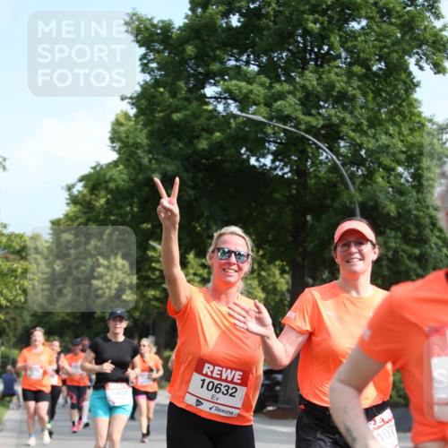 15.06.2025 - REWE Women's Run Jannik Wohlers http://msf.ph/oto/7950043 15.06.2025 09:48:53 Laufen 10832, 10632, 107 meine-sportfotos.de