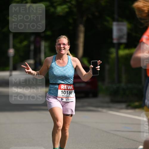 15.06.2025 - REWE Women's Run Dr. Thomas Lammeyer http://msf.ph/oto/7950073 15.06.2025 09:35:16 Laufen 10186 meine-sportfotos.de