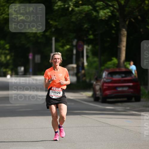 15.06.2025 - REWE Women's Run Dr. Thomas Lammeyer http://msf.ph/oto/7950109 15.06.2025 09:35:21 Laufen 10529 meine-sportfotos.de