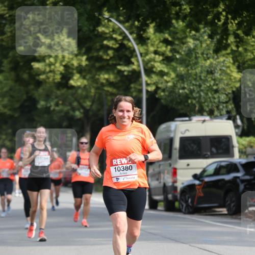 15.06.2025 - REWE Women's Run Jannik Wohlers http://msf.ph/oto/7950111 15.06.2025 09:49:04 Laufen 10380 meine-sportfotos.de