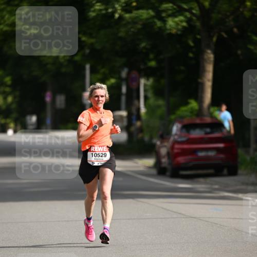 15.06.2025 - REWE Women's Run Dr. Thomas Lammeyer http://msf.ph/oto/7950113 15.06.2025 09:35:21 Laufen 10529 meine-sportfotos.de