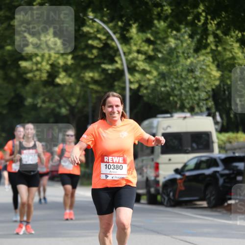 15.06.2025 - REWE Women's Run Jannik Wohlers http://msf.ph/oto/7950117 15.06.2025 09:49:04 Laufen 10380 meine-sportfotos.de