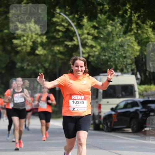 15.06.2025 - REWE Women's Run Jannik Wohlers http://msf.ph/oto/7950121 15.06.2025 09:49:04 Laufen 10380 meine-sportfotos.de