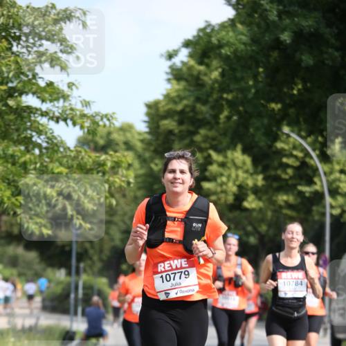 15.06.2025 - REWE Women's Run Jannik Wohlers http://msf.ph/oto/7950124 15.06.2025 09:49:08 Laufen 10779, 10784 meine-sportfotos.de