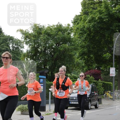 15.06.2025 - REWE Women's Run Jannik Wohlers http://msf.ph/oto/7950125 15.06.2025 08:32:22 Laufen 10840, 10842, 1043, 10841 meine-sportfotos.de