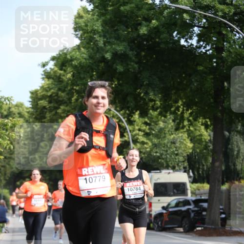 15.06.2025 - REWE Women's Run Jannik Wohlers http://msf.ph/oto/7950149 15.06.2025 09:49:08 Laufen 10445, 10779, 10784 meine-sportfotos.de