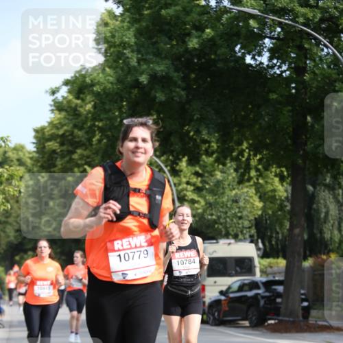 15.06.2025 - REWE Women's Run Jannik Wohlers http://msf.ph/oto/7950153 15.06.2025 09:49:09 Laufen 10445, 10779, 10784 meine-sportfotos.de