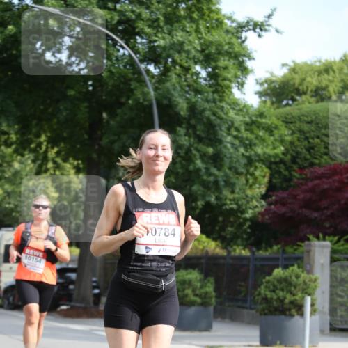 15.06.2025 - REWE Women's Run Jannik Wohlers http://msf.ph/oto/7950178 15.06.2025 09:49:11 Laufen 10154, 0784 meine-sportfotos.de