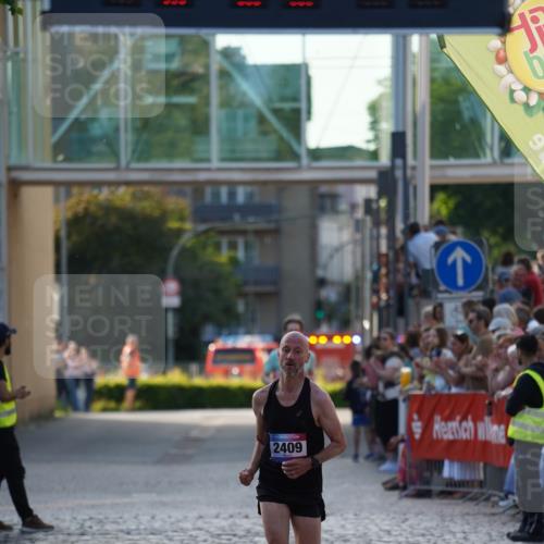 13.06.2025 - Holstenköstenlauf Felixshl http://msf.ph/oto/7950180 13.06.2025 19:36:16 Laufen 2409, 2552 meine-sportfotos.de