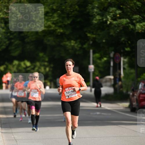 15.06.2025 - REWE Women's Run Dr. Thomas Lammeyer http://msf.ph/oto/7950184 15.06.2025 09:35:36 Laufen 10000, 10748 meine-sportfotos.de