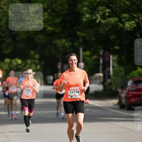 15.06.2025 - REWE Women's Run Dr. Thomas Lammeyer http://msf.ph/oto/7950202 15.06.2025 09:35:37 Laufen 10748 meine-sportfotos.de