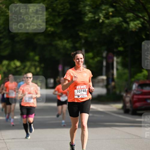 15.06.2025 - REWE Women's Run Dr. Thomas Lammeyer http://msf.ph/oto/7950205 15.06.2025 09:35:37 Laufen 10748 meine-sportfotos.de