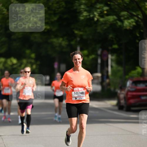 15.06.2025 - REWE Women's Run Dr. Thomas Lammeyer http://msf.ph/oto/7950209 15.06.2025 09:35:38 Laufen 10748 meine-sportfotos.de