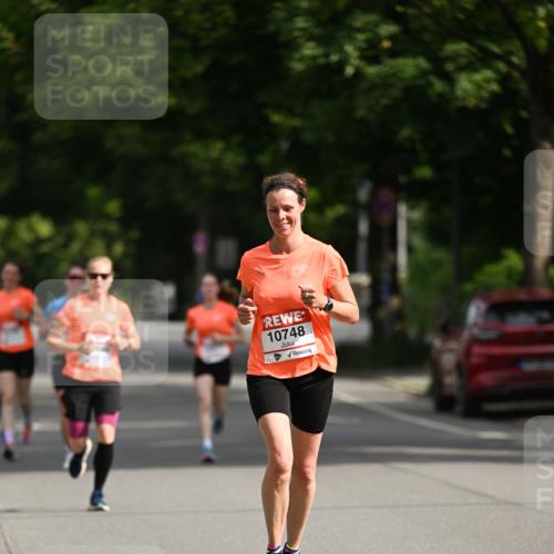 15.06.2025 - REWE Women's Run Dr. Thomas Lammeyer http://msf.ph/oto/7950210 15.06.2025 09:35:38 Laufen 10748 meine-sportfotos.de