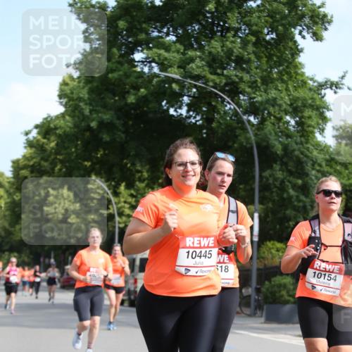 15.06.2025 - REWE Women's Run Jannik Wohlers http://msf.ph/oto/7950222 15.06.2025 09:49:13 Laufen 4026, 10445, 18, 10154 meine-sportfotos.de