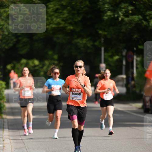 15.06.2025 - REWE Women's Run Dr. Thomas Lammeyer http://msf.ph/oto/7950243 15.06.2025 09:35:40 Laufen 3049, 10866, 105 meine-sportfotos.de