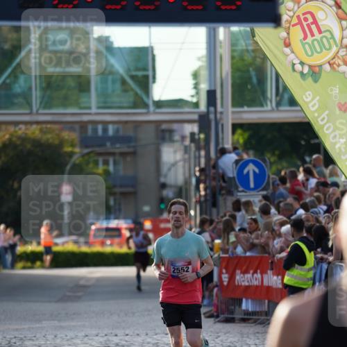 13.06.2025 - Holstenköstenlauf Felixshl http://msf.ph/oto/7950262 13.06.2025 19:36:20 Laufen 2409, 2552 meine-sportfotos.de