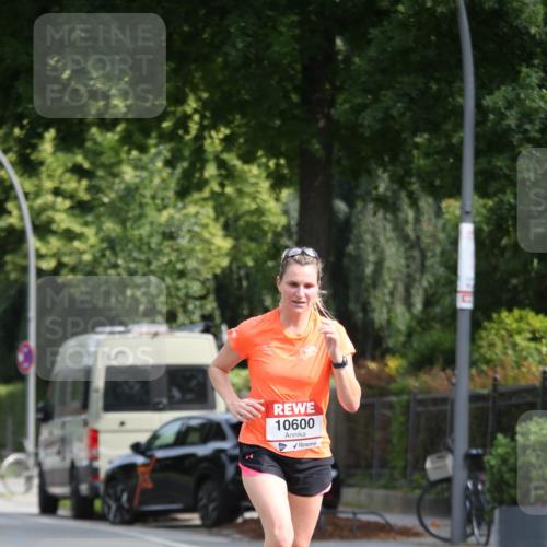 15.06.2025 - REWE Women's Run Jannik Wohlers http://msf.ph/oto/7950272 15.06.2025 09:49:17 Laufen 10600 meine-sportfotos.de