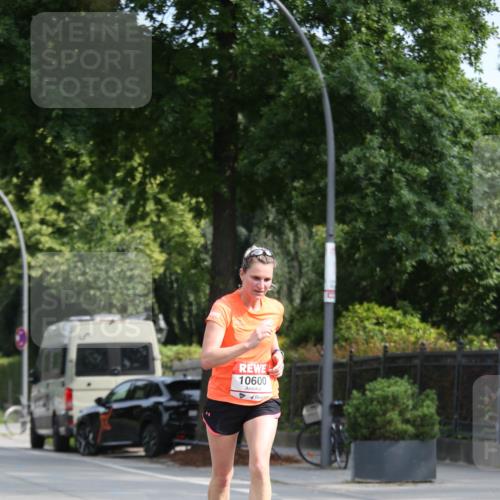 15.06.2025 - REWE Women's Run Jannik Wohlers http://msf.ph/oto/7950290 15.06.2025 09:49:17 Laufen 10600 meine-sportfotos.de