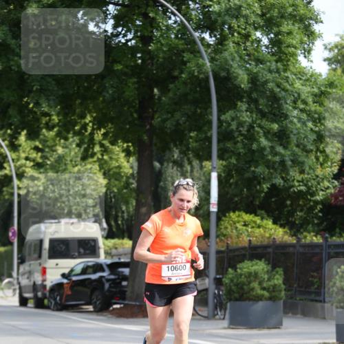 15.06.2025 - REWE Women's Run Jannik Wohlers http://msf.ph/oto/7950297 15.06.2025 09:49:17 Laufen 10600 meine-sportfotos.de