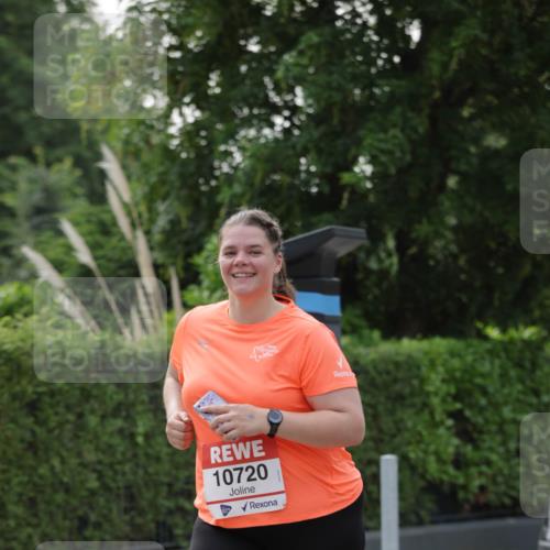 15.06.2025 - REWE Women's Run Jannik Wohlers http://msf.ph/oto/7950313 15.06.2025 08:32:32 Laufen 10720 meine-sportfotos.de