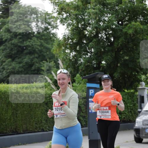 15.06.2025 - REWE Women's Run Jannik Wohlers http://msf.ph/oto/7950353 15.06.2025 08:32:33 Laufen 1018, 10044 meine-sportfotos.de