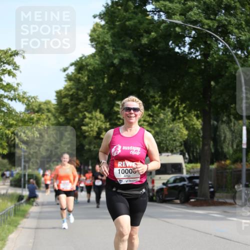 15.06.2025 - REWE Women's Run Jannik Wohlers http://msf.ph/oto/7950374 15.06.2025 09:49:22 Laufen 10005 meine-sportfotos.de