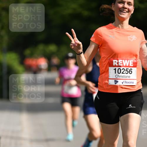 15.06.2025 - REWE Women's Run Dr. Thomas Lammeyer http://msf.ph/oto/7950379 15.06.2025 09:35:47 Laufen 10256 meine-sportfotos.de