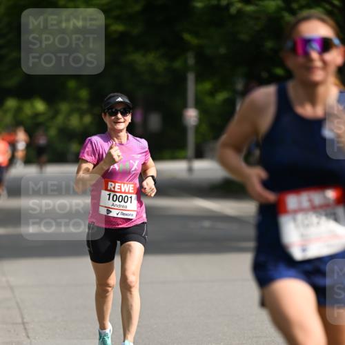 15.06.2025 - REWE Women's Run Dr. Thomas Lammeyer http://msf.ph/oto/7950389 15.06.2025 09:35:48 Laufen 10001 meine-sportfotos.de