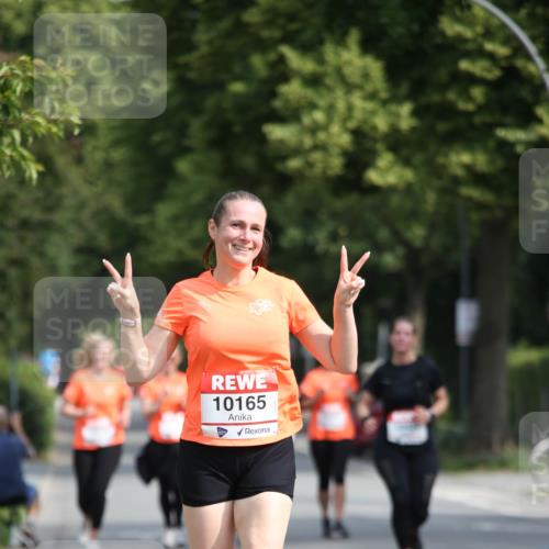15.06.2025 - REWE Women's Run Jannik Wohlers http://msf.ph/oto/7950400 15.06.2025 09:49:24 Laufen 10165 meine-sportfotos.de