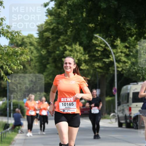 15.06.2025 - REWE Women's Run Jannik Wohlers http://msf.ph/oto/7950428 15.06.2025 09:49:25 Laufen 10165 meine-sportfotos.de