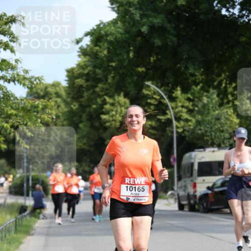 15.06.2025 - REWE Women's Run Jannik Wohlers http://msf.ph/oto/7950451 15.06.2025 09:49:26 Laufen 10165 meine-sportfotos.de