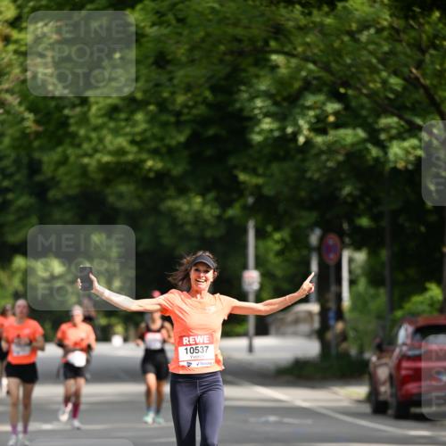 15.06.2025 - REWE Women's Run Dr. Thomas Lammeyer http://msf.ph/oto/7950454 15.06.2025 09:36:02 Laufen 10537 meine-sportfotos.de