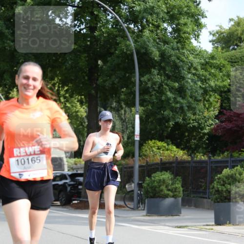 15.06.2025 - REWE Women's Run Jannik Wohlers http://msf.ph/oto/7950459 15.06.2025 09:49:26 Laufen 10165 meine-sportfotos.de