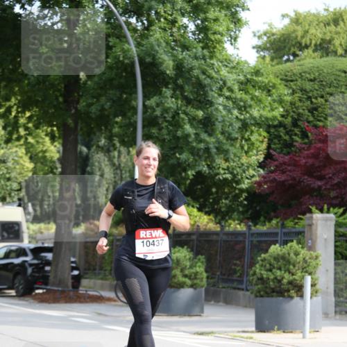 15.06.2025 - REWE Women's Run Jannik Wohlers http://msf.ph/oto/7950510 15.06.2025 09:49:31 Laufen 10437 meine-sportfotos.de