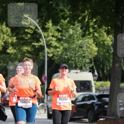 15.06.2025 - REWE Women's Run Jannik Wohlers http://msf.ph/oto/7950537 15.06.2025 09:49:33 Laufen 1, 10824, 10294 meine-sportfotos.de