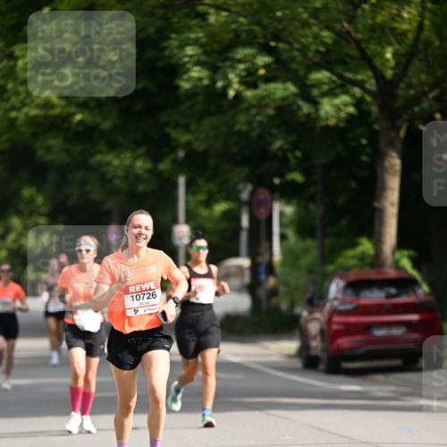 15.06.2025 - REWE Women's Run Dr. Thomas Lammeyer http://msf.ph/oto/7950544 15.06.2025 09:36:08 Laufen 10726 meine-sportfotos.de