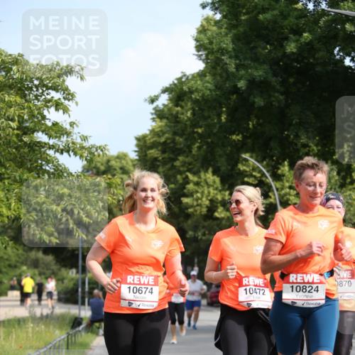 15.06.2025 - REWE Women's Run Jannik Wohlers http://msf.ph/oto/7950593 15.06.2025 09:49:35 Laufen 10674, 870, 10472, 10824 meine-sportfotos.de
