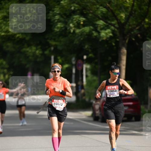 15.06.2025 - REWE Women's Run Dr. Thomas Lammeyer http://msf.ph/oto/7950594 15.06.2025 09:36:10 Laufen 10872, 10852 meine-sportfotos.de