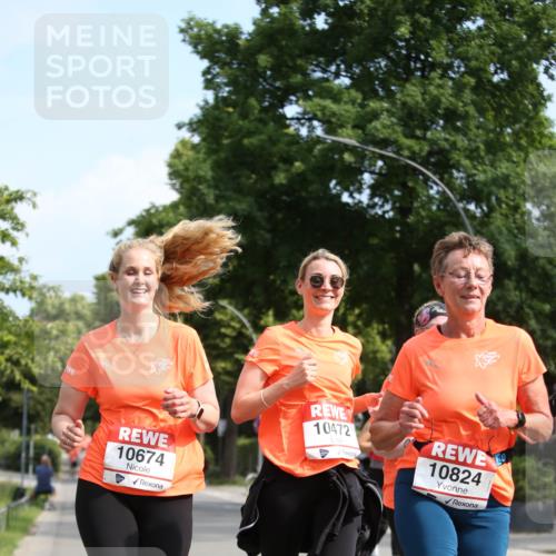 15.06.2025 - REWE Women's Run Jannik Wohlers http://msf.ph/oto/7950619 15.06.2025 09:49:37 Laufen 10674, 10472, 10824 meine-sportfotos.de
