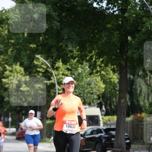 15.06.2025 - REWE Women's Run Jannik Wohlers http://msf.ph/oto/7950639 15.06.2025 09:49:42 Laufen 10532 meine-sportfotos.de