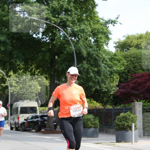 15.06.2025 - REWE Women's Run Jannik Wohlers http://msf.ph/oto/7950689 15.06.2025 09:49:43 Laufen 10532 meine-sportfotos.de