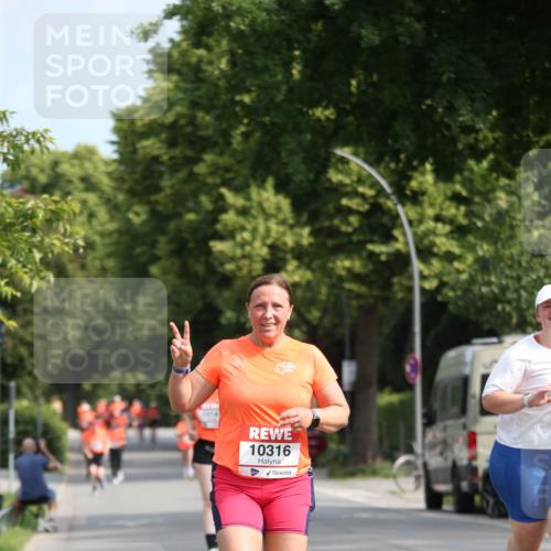 15.06.2025 - REWE Women's Run Jannik Wohlers http://msf.ph/oto/7950699 15.06.2025 09:49:46 Laufen 10316 meine-sportfotos.de