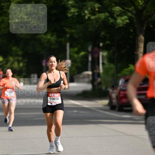 15.06.2025 - REWE Women's Run Dr. Thomas Lammeyer http://msf.ph/oto/7950702 15.06.2025 09:36:19 Laufen 10608 meine-sportfotos.de