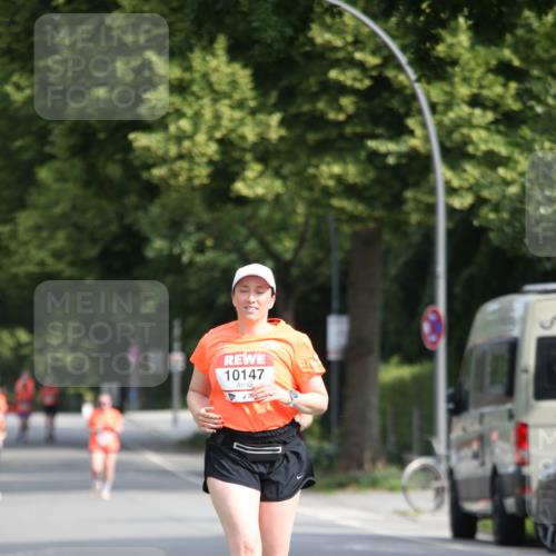 15.06.2025 - REWE Women's Run Jannik Wohlers http://msf.ph/oto/7950747 15.06.2025 09:49:48 Laufen 10147 meine-sportfotos.de