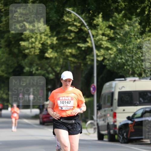 15.06.2025 - REWE Women's Run Jannik Wohlers http://msf.ph/oto/7950760 15.06.2025 09:49:49 Laufen 10147 meine-sportfotos.de